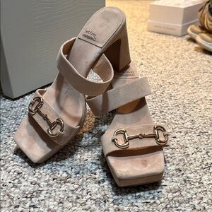 Jeffrey Campbell Danity horse bit heels sz 9.5